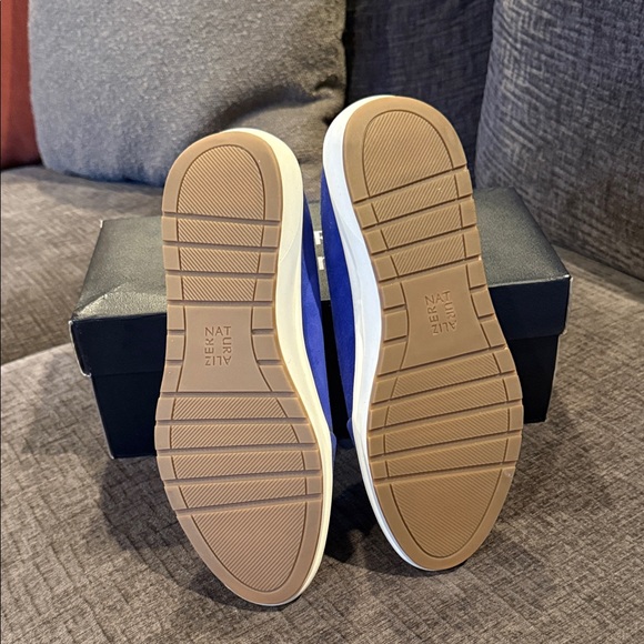Naturalizer- Patrice Suede Women's Shoes - Picture 3 of 3